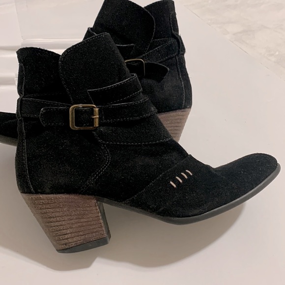 SUNDANCE black ankle boot suede buckle wrapped - Picture 2 of 16